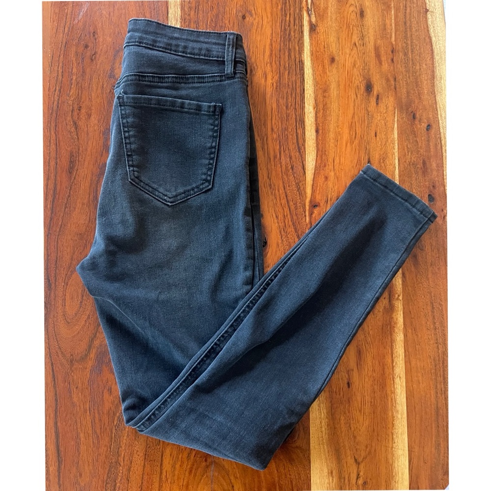Abound Skinny Jeans size 25